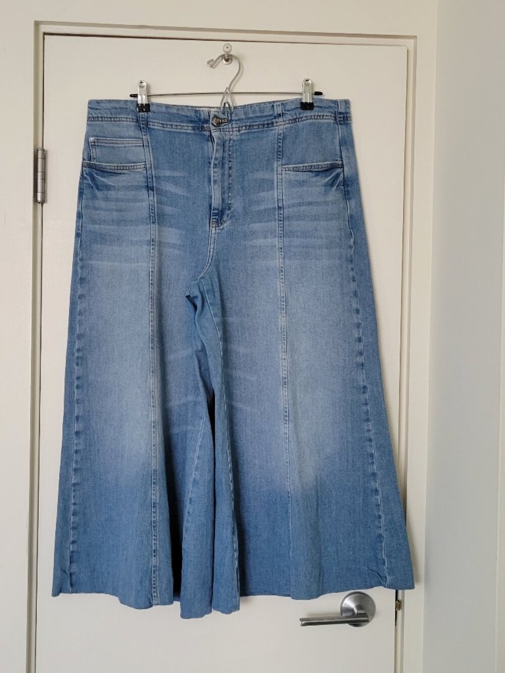 Pilcro for Anthropologie Cropped Wide Leg Jeans Size 33 - Picture 7 of 12